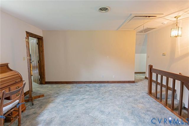 19321 River Rd, Chesterfield, VA 23838