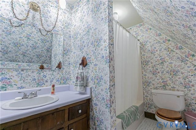 19321 River Rd, Chesterfield, VA 23838