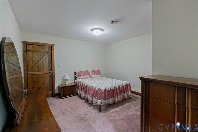 19321 River Rd, Chesterfield, VA 23838