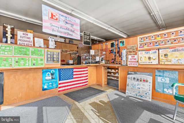 4500 QUEENSBURY, Riverdale, MD 20737