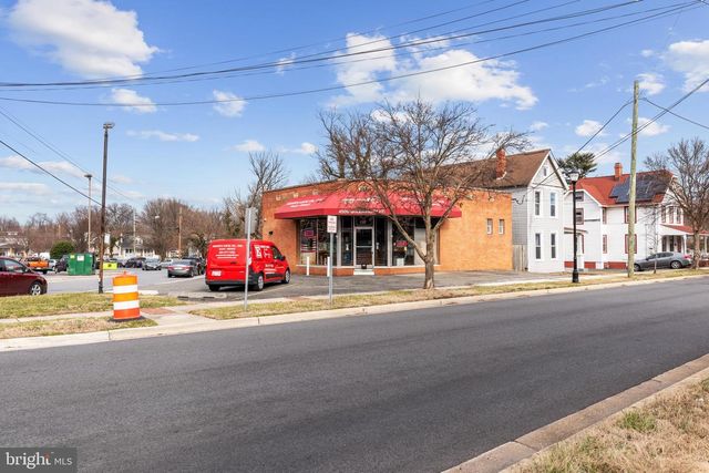 4500 QUEENSBURY, Riverdale, MD 20737