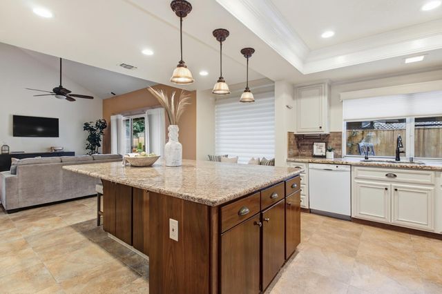 9153 Shady Hollow Way, Fair Oaks, CA 95628