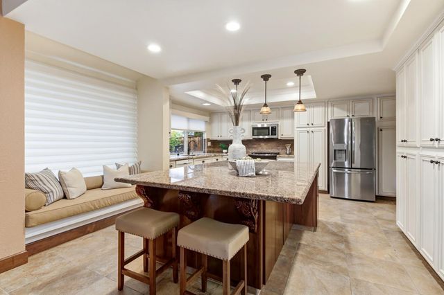 9153 Shady Hollow Way, Fair Oaks, CA 95628