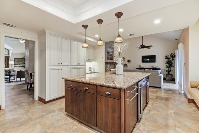 9153 Shady Hollow Way, Fair Oaks, CA 95628