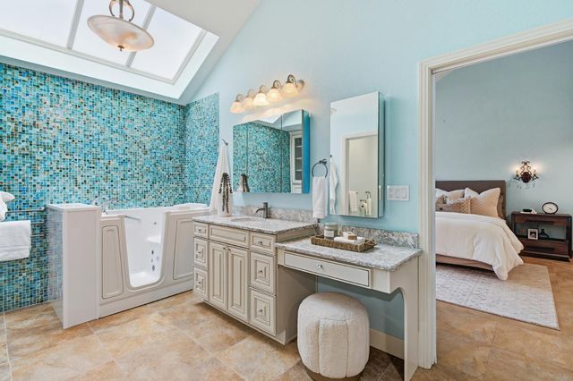 9153 Shady Hollow Way, Fair Oaks, CA 95628