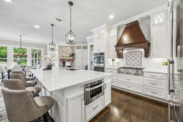 1 Woody Crest Circle, Fairview, TX 75069