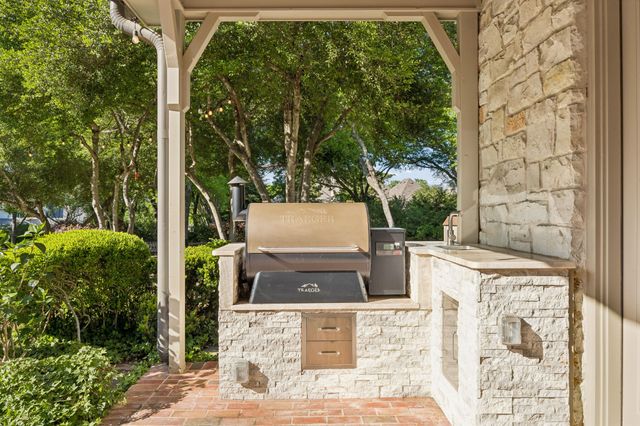 1 Woody Crest Circle, Fairview, TX 75069
