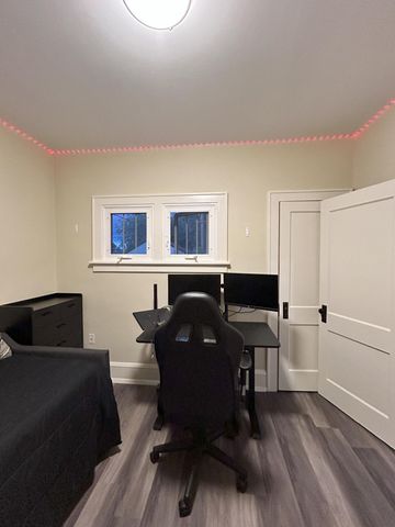 3750 Sheridan Avenue N, Minneapolis, MN 55412