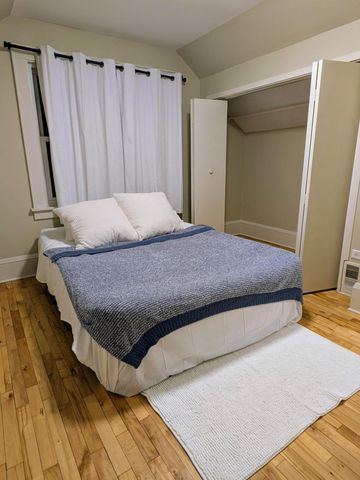 3750 Sheridan Avenue N, Minneapolis, MN 55412