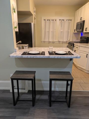 3750 Sheridan Avenue N, Minneapolis, MN 55412