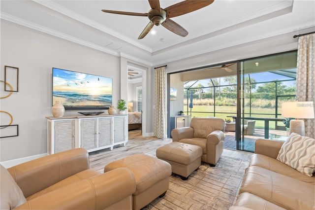 15672 SACILE LANE, Bradenton, FL 34211