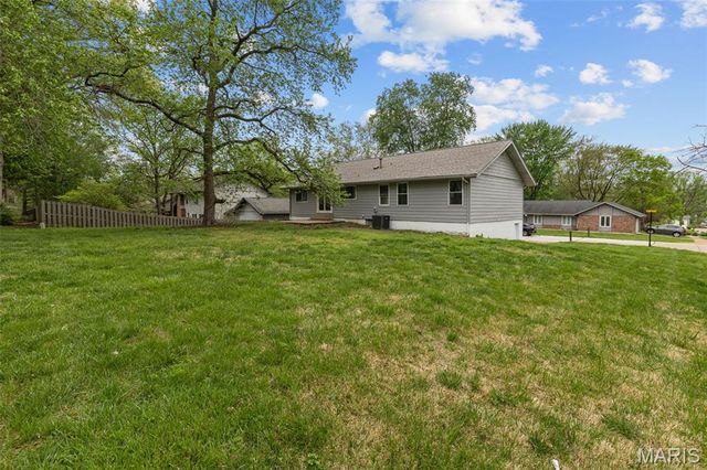 12897 Nimes Drive, St Louis, MO 63141