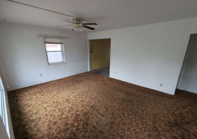 3920 80th Street, Urbandale, IA 50322