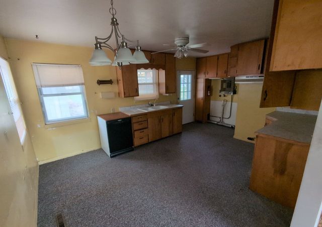 3920 80th Street, Urbandale, IA 50322