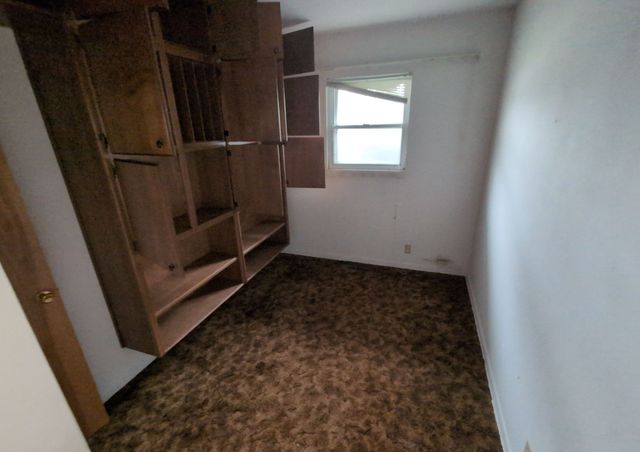 3920 80th Street, Urbandale, IA 50322