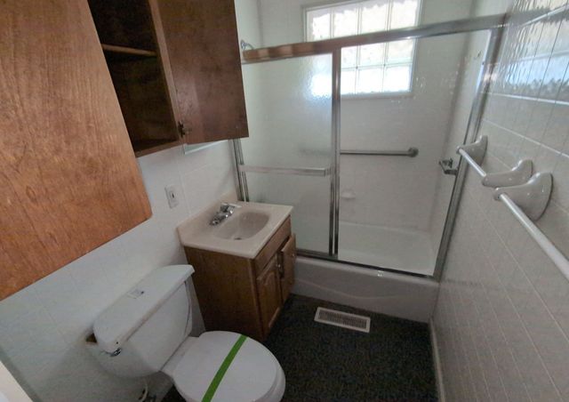 3920 80th Street, Urbandale, IA 50322