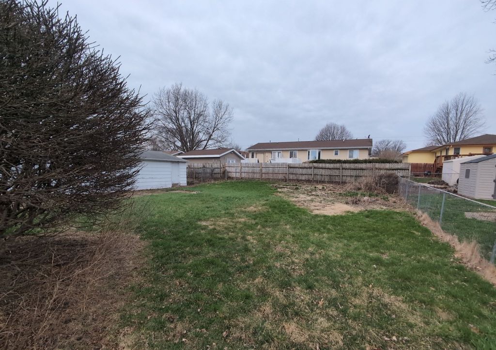 3920 80th Street, Urbandale, IA 50322