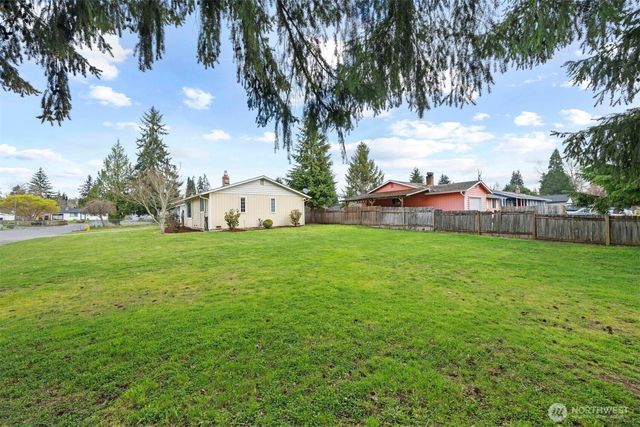 9017 57th Drive NE, Marysville, WA 98270