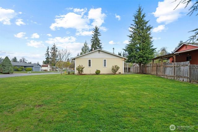 9017 57th Drive NE, Marysville, WA 98270