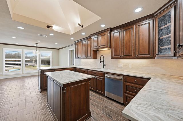 7401 Bent Trail, Mansfield, TX 76063