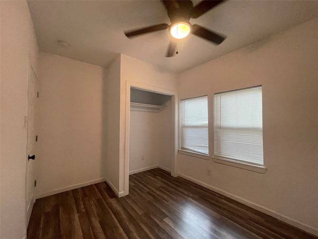 3524 Ave Avenue N, Fort Worth, TX 76105