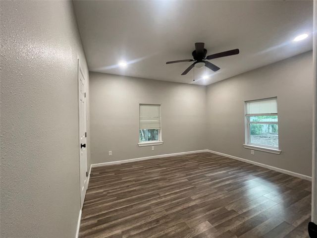 3524 Ave Avenue N, Fort Worth, TX 76105