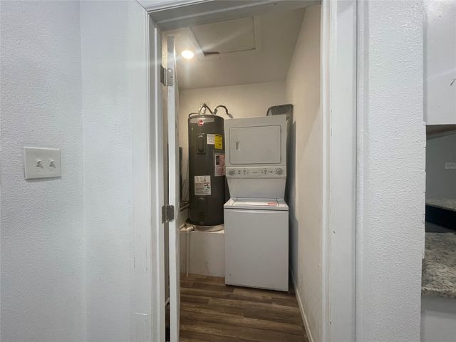 3524 Ave Avenue N, Fort Worth, TX 76105