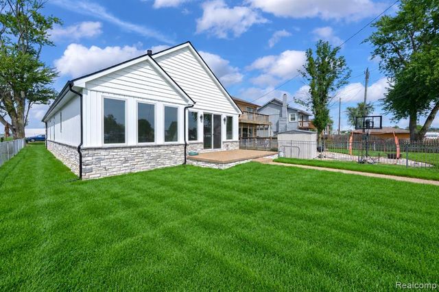 29668 Old North River Road, Harrison Twp, MI 48045