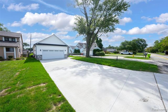 29668 Old North River Road, Harrison Twp, MI 48045
