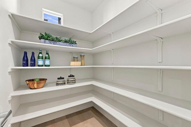 561 San Pasqual Terrace 4, Sunnyvale, CA 94085
