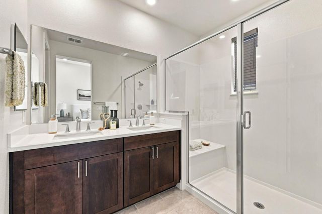 561 San Pasqual Terrace 4, Sunnyvale, CA 94085