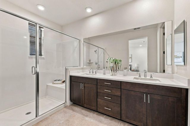 561 San Pasqual Terrace 4, Sunnyvale, CA 94085