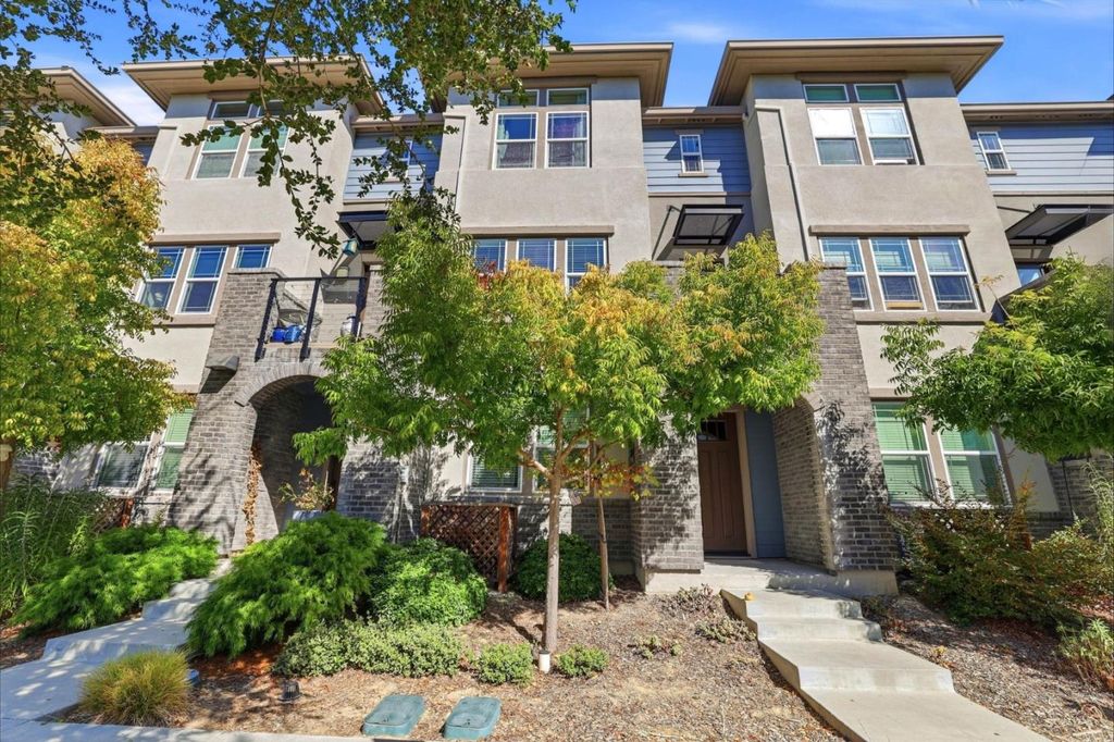 561 San Pasqual Terrace 4, Sunnyvale, CA 94085