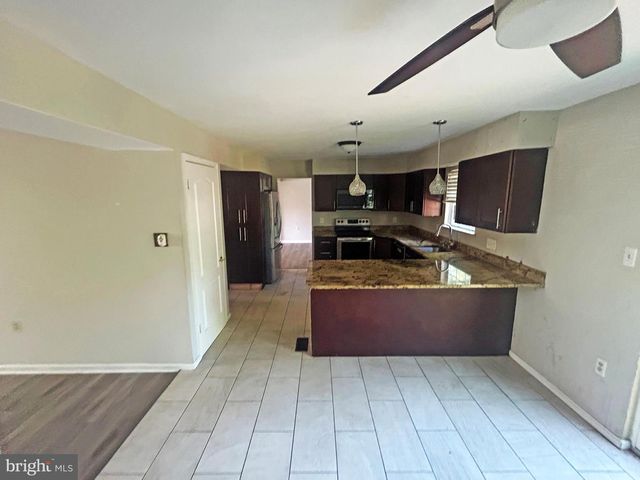 6 GROSVENOR CT, Reisterstown, MD 21136