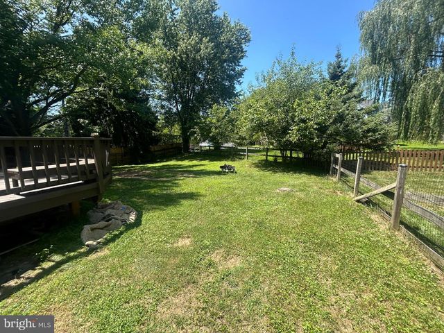 6 GROSVENOR CT, Reisterstown, MD 21136