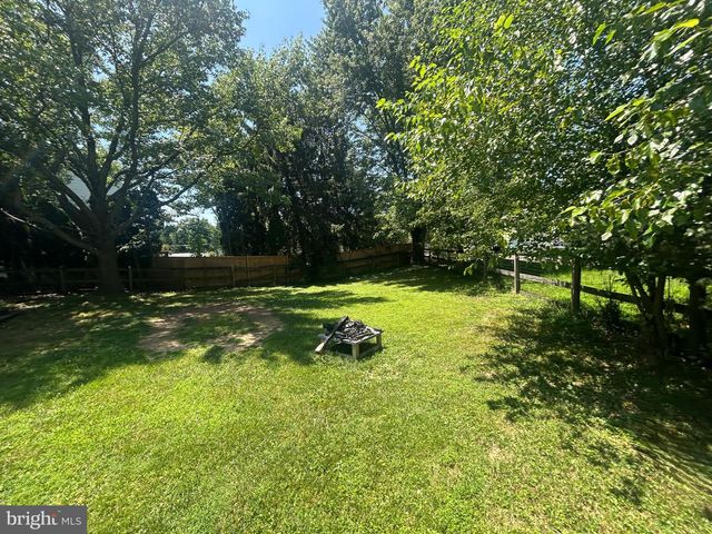 6 GROSVENOR CT, Reisterstown, MD 21136