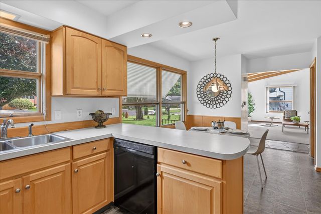 5073 Hillwood Court Se, City Of Kentwood, MI 49508