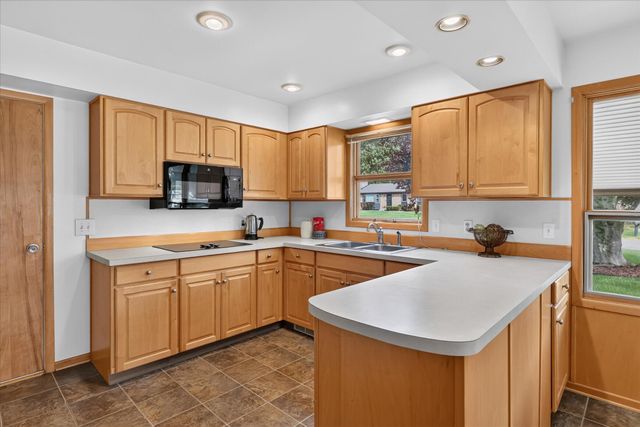 5073 Hillwood Court Se, City Of Kentwood, MI 49508