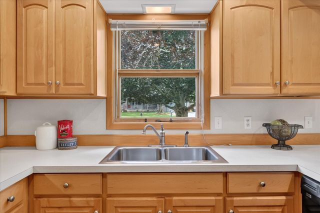 5073 Hillwood Court Se, City Of Kentwood, MI 49508