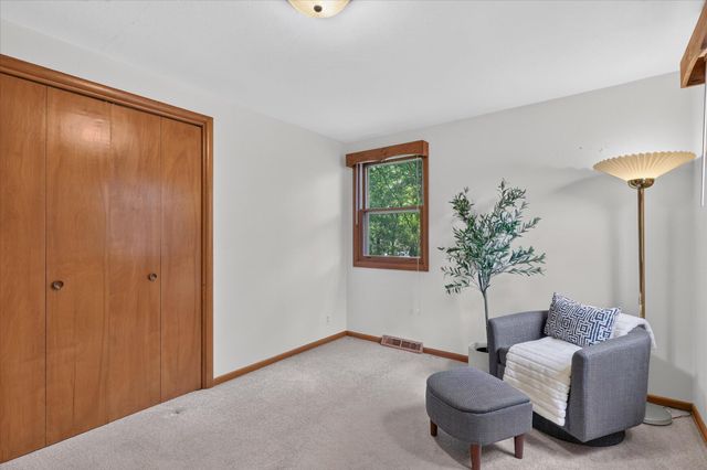 5073 Hillwood Court Se, City Of Kentwood, MI 49508