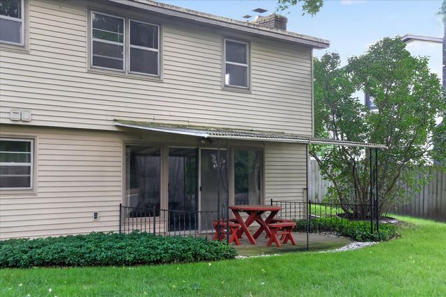 5073 Hillwood Court Se, City Of Kentwood, MI 49508