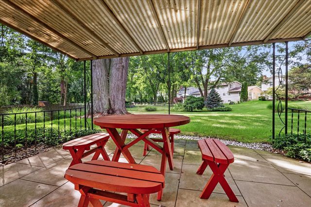 5073 Hillwood Court Se, City Of Kentwood, MI 49508