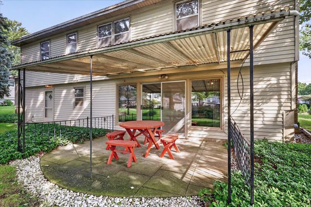 5073 Hillwood Court Se, City Of Kentwood, MI 49508