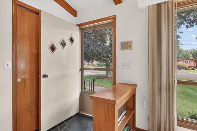 5073 Hillwood Court Se, City Of Kentwood, MI 49508