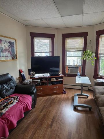 266 Madison St, Passaic City, NJ 07055
