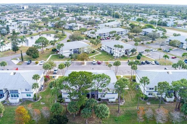 1531 SE Royal Green Cir # 207, Port St Lucie, FL 34952