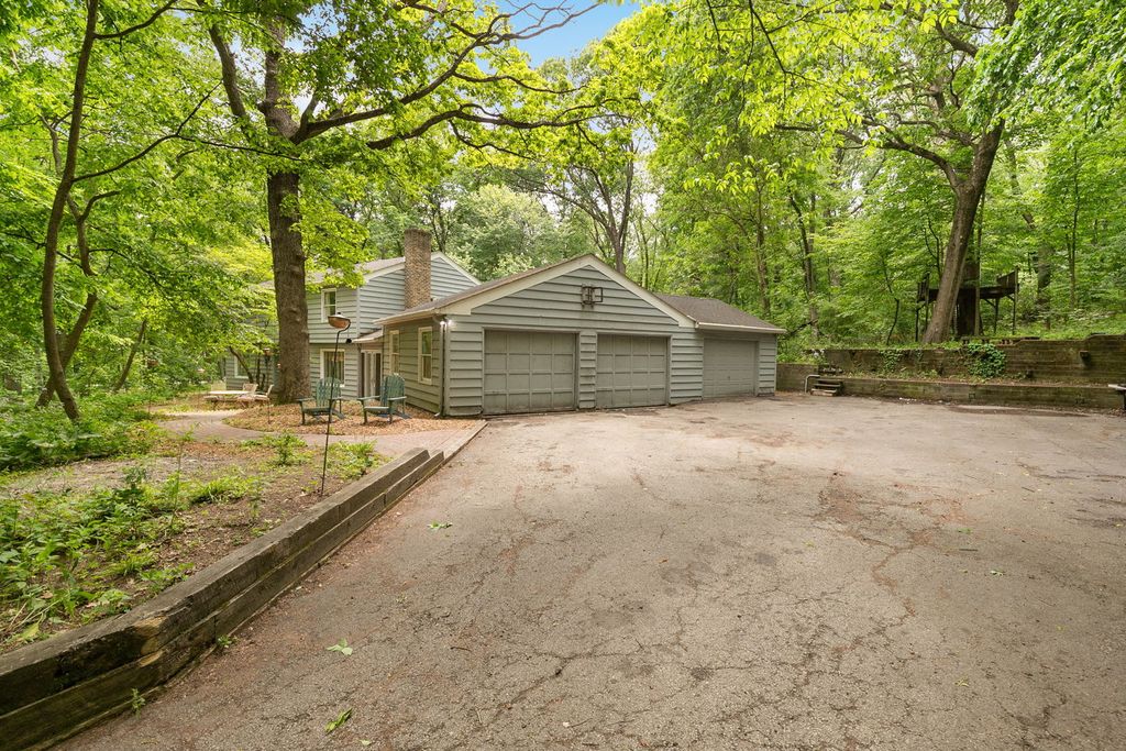 36W525 Wild Rose Road, St. Charles, IL 60174