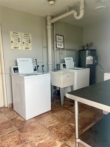 1780 NE 191st St 704-2, Miami, FL 33179