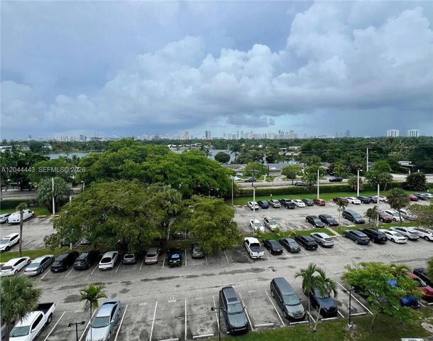 1780 NE 191st St 704-2, Miami, FL 33179