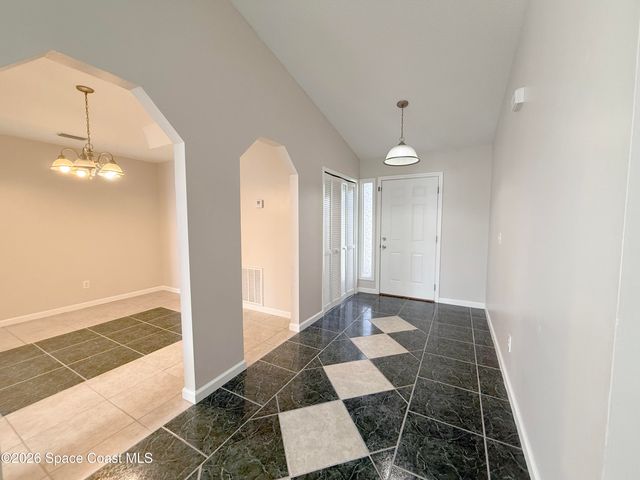 866 Hanau Avenue NW, Palm Bay, FL 32907